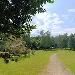 Jurta Na Farmě Luxusní stan Karlovy Vary