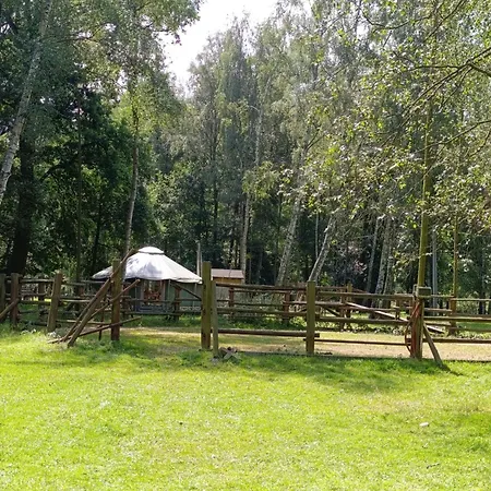 Jurta Na Farme Karlovy Vary